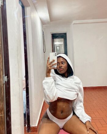 Full leaked Afrolatina private onlyfans photo