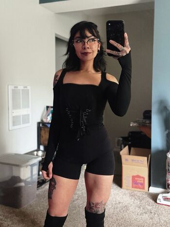 Full leaked Aileensenpaireacts private onlyfans photo