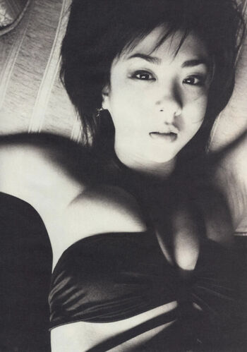 aki hoshino
