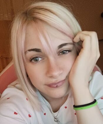 AkikoYuzuki