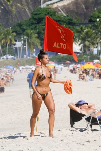 Alane Dias