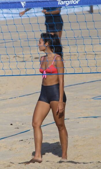 Alane Dias