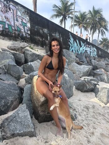 Full leaked Alane dias private onlyfans photo