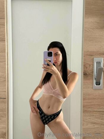Full leaked Alexis private onlyfans photo