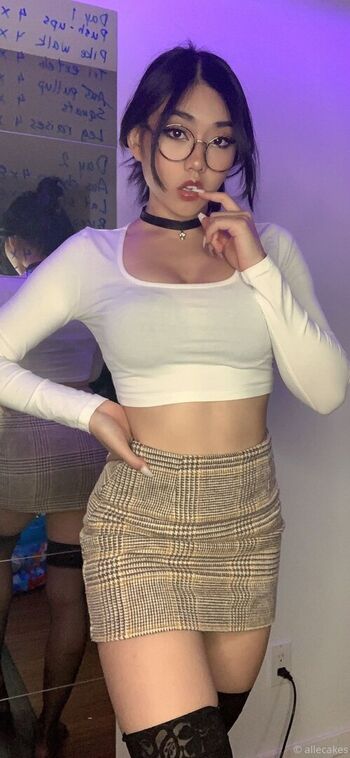 Full leaked Allecakes private onlyfans photo