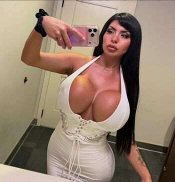 Full leaked Alondraroi private onlyfans photo