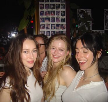 Full leaked Alycia debnam carey private onlyfans photo
