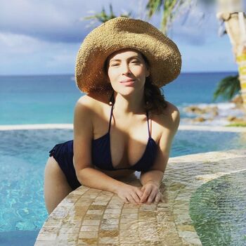 Full leaked Alyssa milano private onlyfans photo