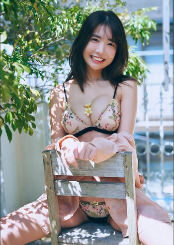 Amau Kisumi 天羽希純