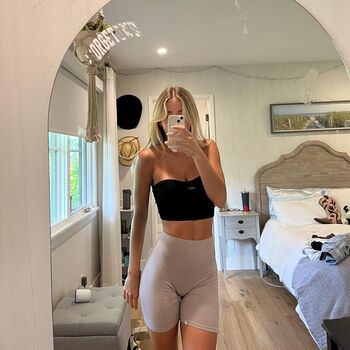 Full leaked Ameliapelto private onlyfans photo