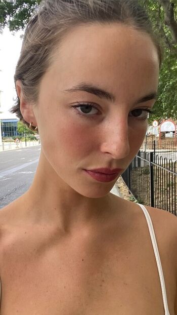 Full leaked Amelie manzoli page private onlyfans photo