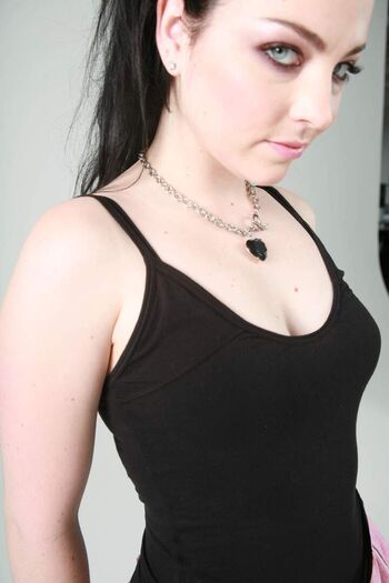 Full leaked Amy lee private onlyfans photo