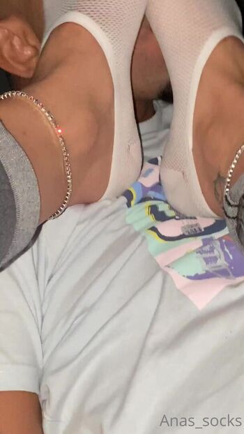 anas_socks