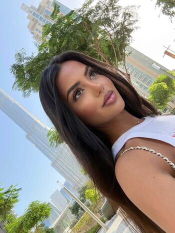 Full leaked Aneeqa farid page private onlyfans photo