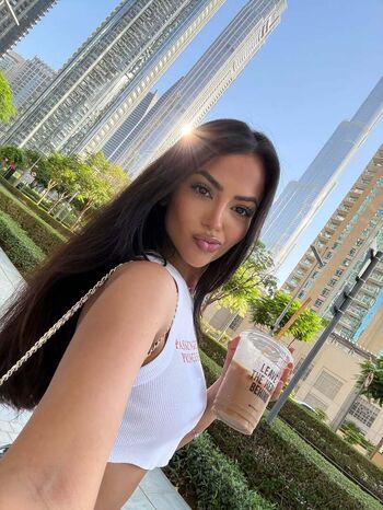 Full leaked Aneeqa farid page private onlyfans photo