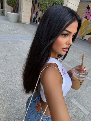 Full leaked Aneeqa farid page private onlyfans photo
