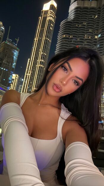 Full leaked Aneeqa farid page private onlyfans photo