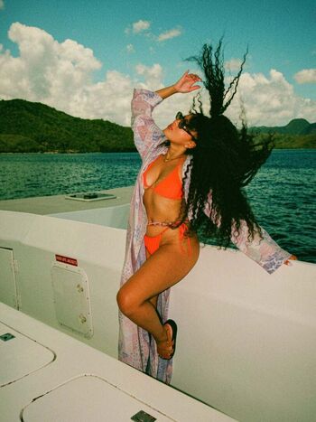 Angela Simmons