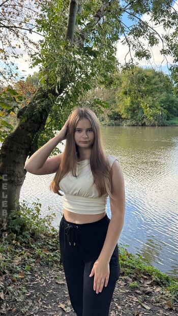 Full leaked Angelina dehlow private onlyfans photo