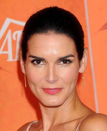 Angie Harmon