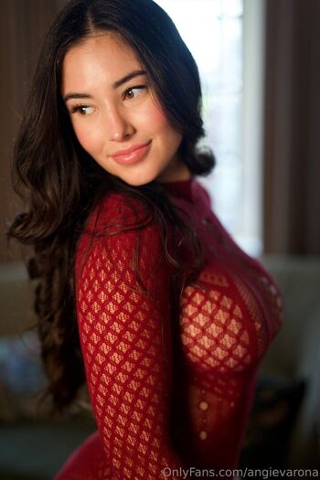 Angie Varona