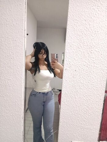 Anitatiwtf_