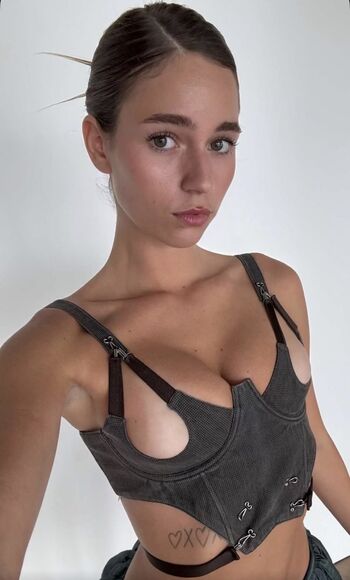 Full leaked Anna malygn  page private onlyfans photo