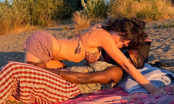 Full leaked Anuhea nihipali page private onlyfans photo