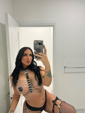 Full leaked Arabic princess page private onlyfans photo