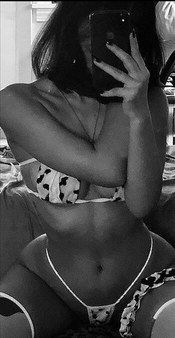 Full leaked Arikitty private onlyfans photo