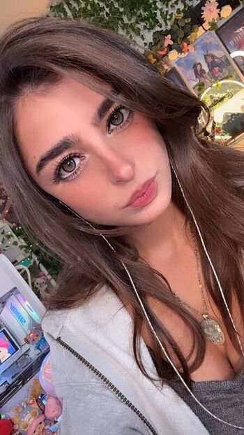 Full leaked Aruuu  page private onlyfans photo