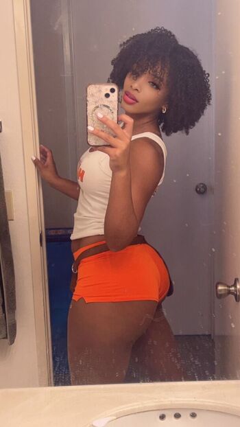 Asshley Sincal