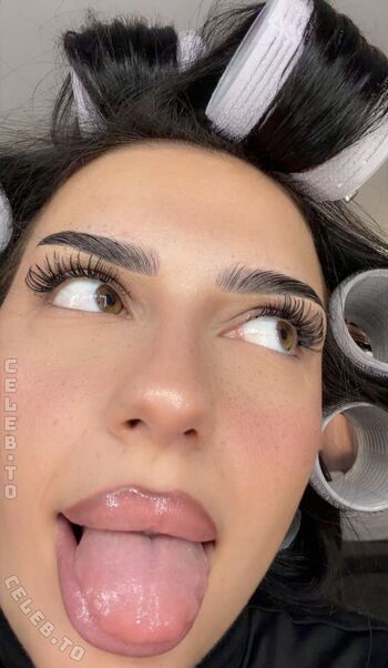 Full leaked Avendaaxs private onlyfans photo
