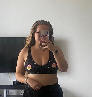 Full leaked Awalmartparkinglott private onlyfans photo