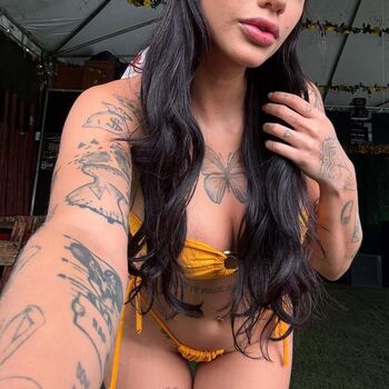 Full leaked Azzy private onlyfans photo