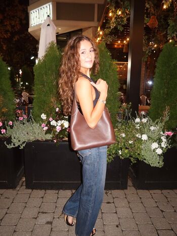 Bella Albanese