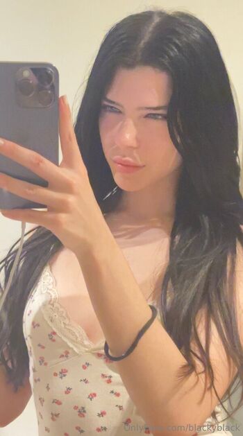 Full leaked Black and blacky private onlyfans photo