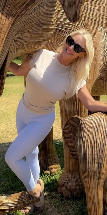 Blondie_mom_bay