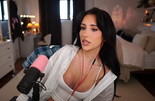 Full leaked Brieanneroksa private onlyfans photo