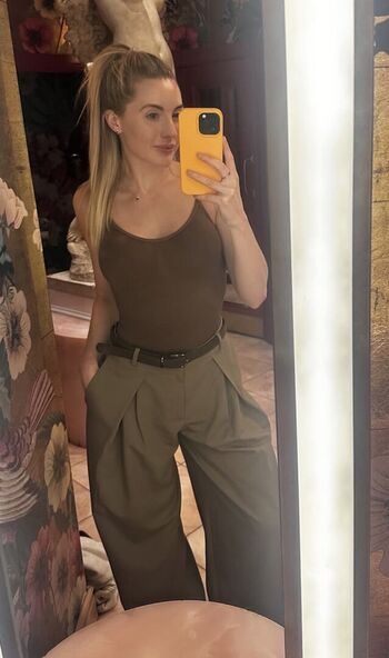 Full leaked British military women private onlyfans photo