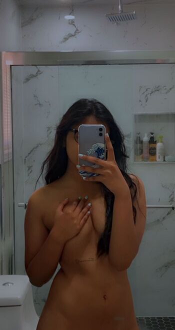 Full leaked Brown baddies private onlyfans photo