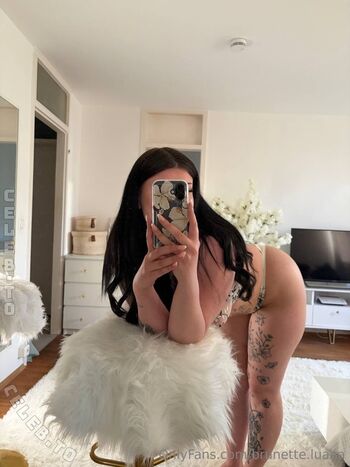 Full leaked Brunette luana private onlyfans photo