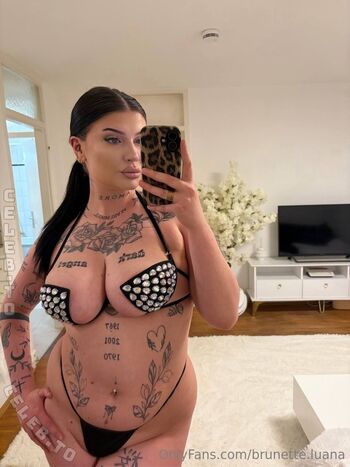 Full leaked Brunette luana private onlyfans photo