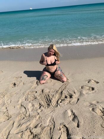 Full leaked Bunnbunzz private onlyfans photo