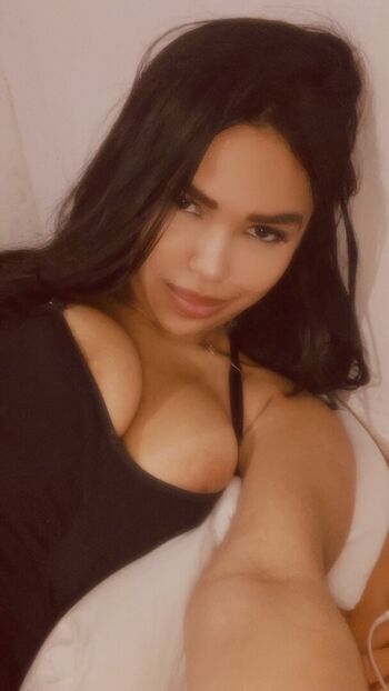 Full leaked Bycamysx private onlyfans photo