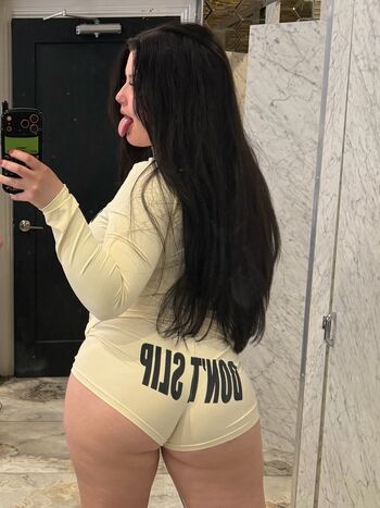 Full leaked Byebelicia private onlyfans photo