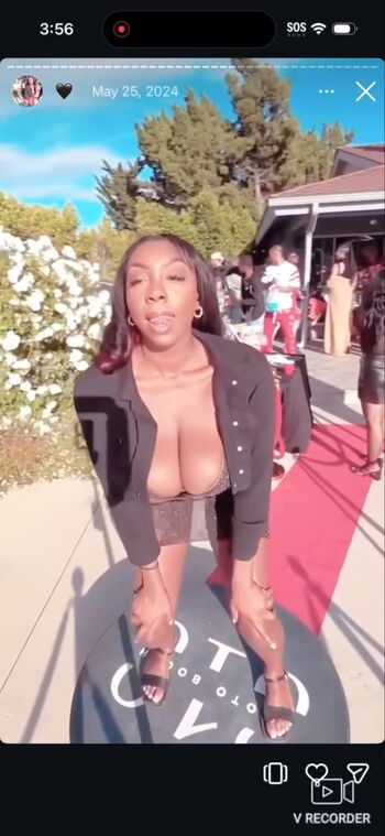 Full leaked Callmeellepls private onlyfans photo