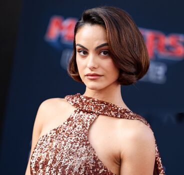 Camila Mendes