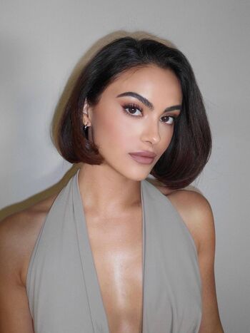 Camila Mendes