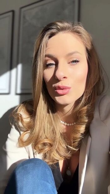 Full leaked Camille santoro private onlyfans photo